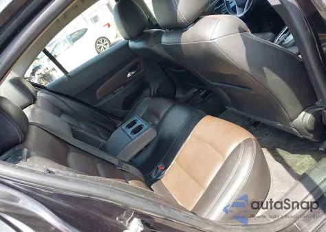 2015 Chevrolet Cruze 2Lt Auto z USA, uszkodzony, nr VIN 1G1PE5SB8F7197603